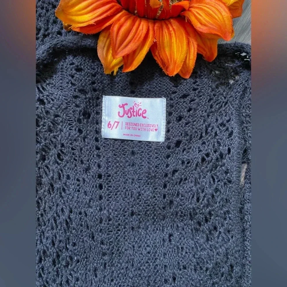 🌻5/$25🌻JUSTICE Black Knitted Shawl | 6/7 |